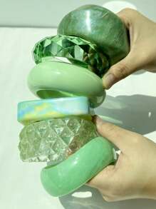 1 pieza Brazalete de resina verde asimétrico, joyería de verano de moda y versátil, adecuado para uso casual de vacaciones