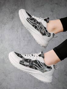 Women's Leopard Print Casual Slip-On Sneakers, Fashionable, Lightweight And Comfortable Athletic Shoes, Suitable For Wide Feet - Recommend Ordering One Size Up - Black and White - View 3