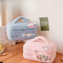 1 件 Hello Kitty MyMelody Kuromi Cinnamoroll 毛绒材质化妆包、化妆品收纳包、便携式洗漱包、护肤包、大容量化妆包 - 彩色 - 查看 4