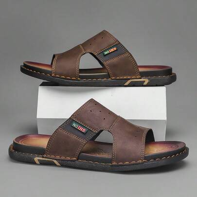 (Välj en storlek större för breda fötter) Plusstorlekar herrsandaler i läder, strandskor, nya sommartofflor med mjuk botten och halkfria utomhustofflor