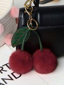 1 Stück Süß Kirsch-Schlüsselanhänger, flauschig, süße Kirsche als Rucksackanhänger, elegante Mode Dekorationsanhänger mit Metallaufhängung, klein und leicht, einfach zu tragen und an Autoschlüsseln, Handtaschen, Rucksäcken, Geldbörsen und anderen Artikeln aufzuhängen, perfekt für jeden Anlass