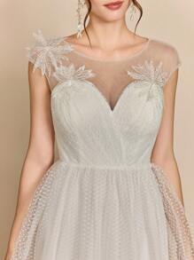 Sweetheart Neckline Shoulder Embroidery Bust Ruffle Polka Dot Mesh A-Line Wedding Dress Gown
