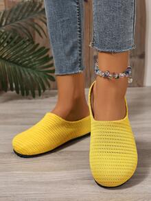 Breathable Elevator Sneakers, Internal Height Increase Design, Comfortable To Walk, New Style Air-Permeable Increase Height Casual Slip-On Shoes, Solid Color Fabric Shoes For Women, Suitable For Wedding, Party, Outdoor And Indoor - Yellow - View 4