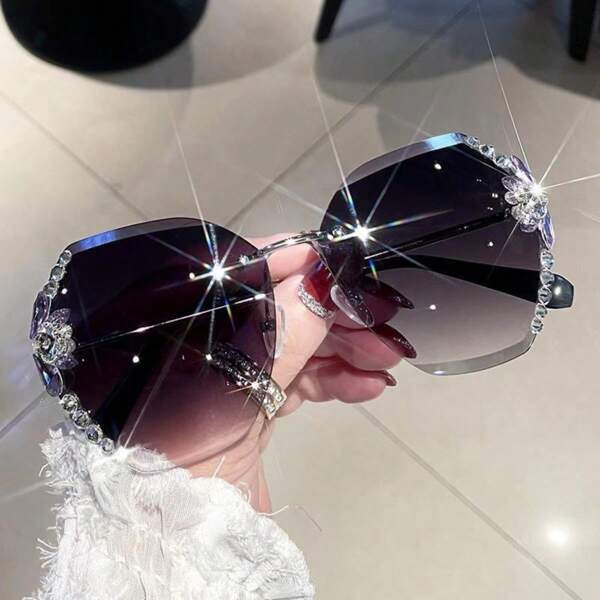 1 pièce Lunettes de mode sans monture ornées de cristaux pour femmes, accessoire de haute qualité étincelant, flatteuses pour les visages larges, tenue de vacances pour les vacances d'été à la plage, l'extérieur, les voyages