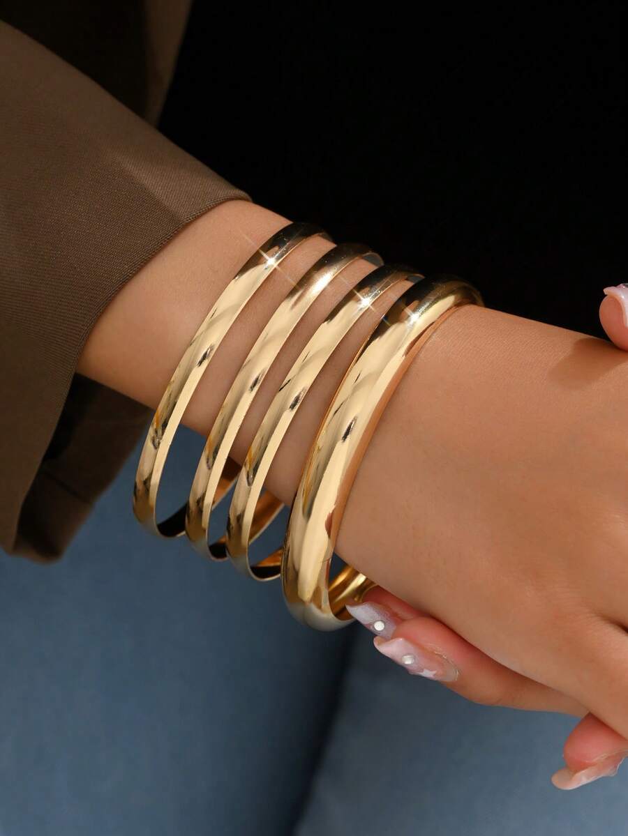 4 件套女士时尚简约光滑金属手镯套装，适合日常佩戴