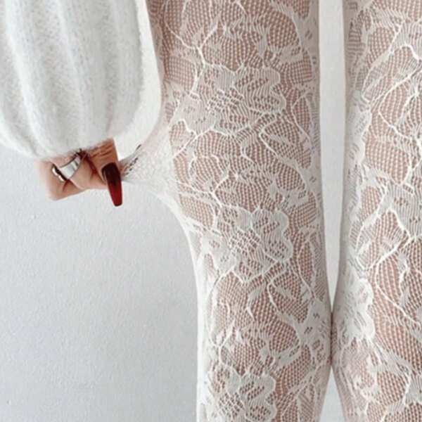 Weiße Fischnetz-Socken mit Blumenmuster, dünne offene Jacquard-Strümpfe, süß und sexy Strumpfhosen