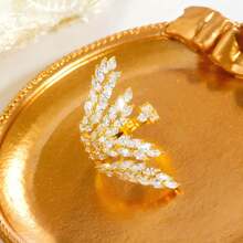 1 件奢华迷人天使翅膀铜锆石女士时尚百搭小麦耳开口指环首饰，情人节礼物