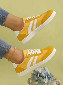 New Women Shoes, Fashion Sneakers, Student Shoes, Couple Shoes, Retro Sports Shoes, Casual Women Shoes, Lace-Up Women Shoes, Outdoor Versatile Flat Shoes, Women Shoes For All Seasons