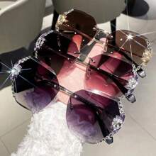 1pc Rhinestone Rimless Edged Fashion Glasses For Women, Glittering Accessory, Oversized Face Flattering, UV Protection, Fashion Eyewear For Vacation Outfits
