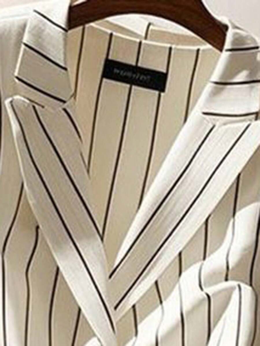 女式休闲条纹尖头翻领纽扣前仿口袋上衣和短裤两件套 - 白色 - 查看 1