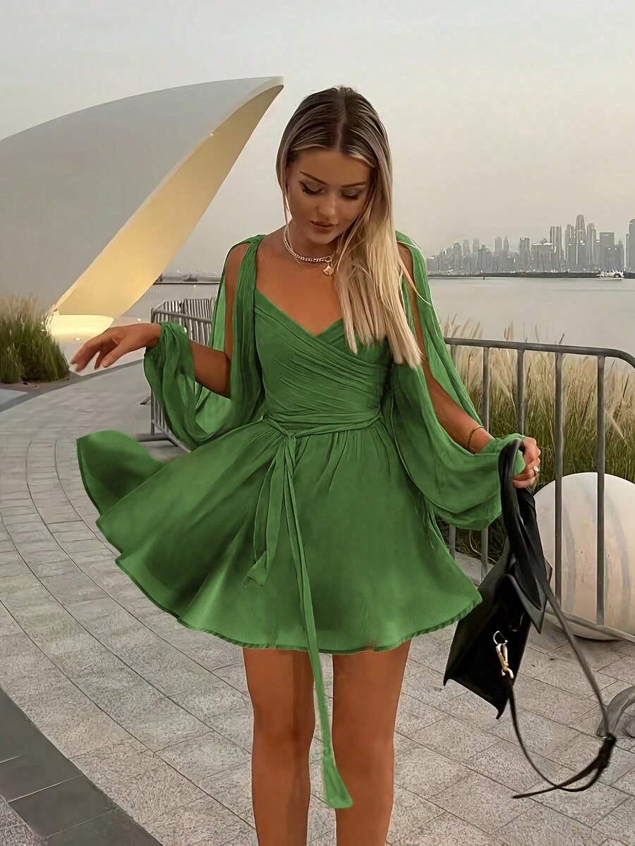 New V-Neck Solid Color Elegant Pleated Dress For Women - Green - View 1