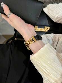 1 Stück modisches Hybrid-Armband aus Metall und Leder, geeignet für Series 9 8 7 SE 6 5 4 3 2 1, Unisex in 41mm 45mm 38mm 49mm 44mm 40mm 42mm, Schwarz/Gold Kombination, elegant und luxuriös