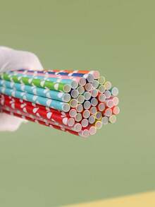 1 Packung mit 25/50/100 Stück Einweg-Papierstrohhalmen, mehrfarbiges Farbverlauf-Punktmuster, geeignet für Party, Restaurant, Desserts, Milchtee, Saft, DIY Dekorationen, Schulmaterial