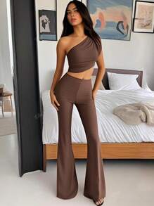 Spring And Summer Women's Sexy Vest Top, Slim Fit Flared Pants Two Pieces Set, Suitable For Daily Wear.