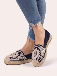 ESPADRILLES IN CAMOSCIO SINTETICON CON RICAMI SULLA TOMAIA - Blue - View 4
