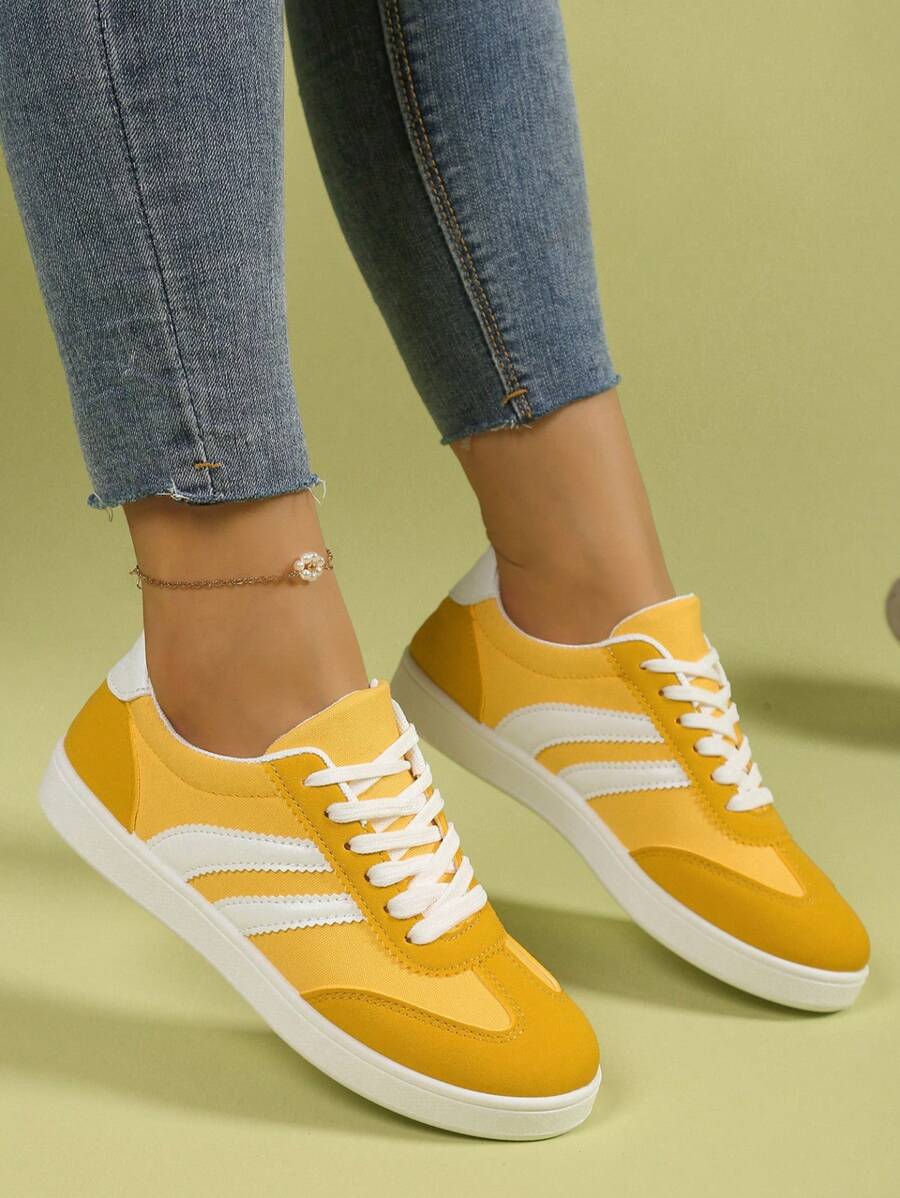 New Women Shoes, Fashion Sneakers, Student Shoes, Couple Shoes, Retro Sports Shoes, Casual Women Shoes, Lace-Up Women Shoes, Outdoor Versatile Flat Shoes, Women Shoes For All Seasons