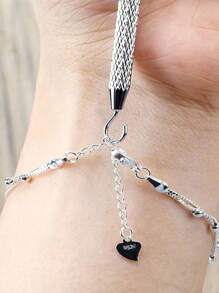 Bracelet Wearing Aid Tool, Clip And Hook Style Available, Suitable For Self-Wearing Bracelet, Holding Photo And Note, Etc., Plastic Layer To Protect Jewelry From Slip And Scratch, Portable And Convenient To Carry, Compatible With Any Jewelry