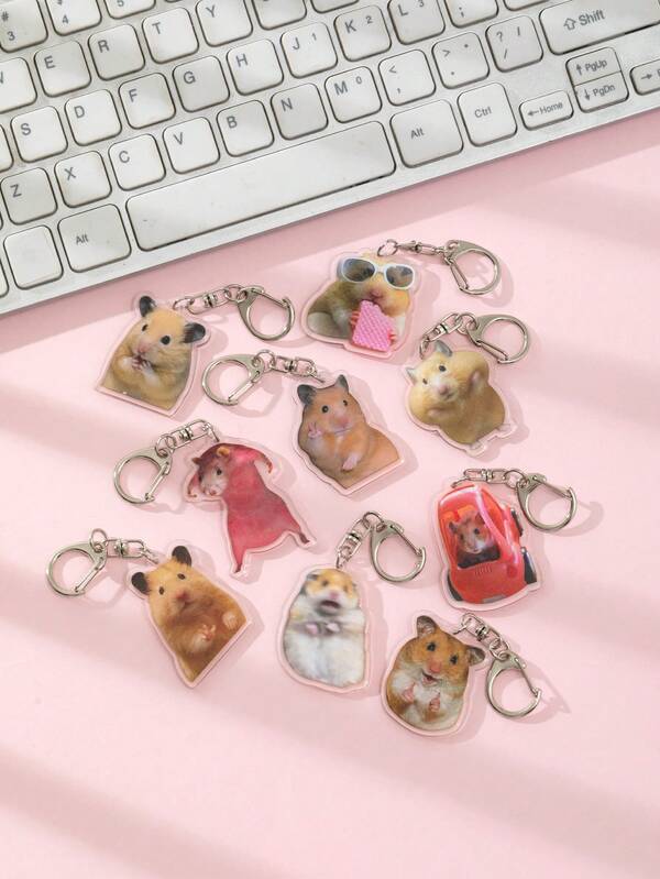 1 Stück neue kreative Acryl Meme lustige süße Hamster Tiere Schlüsselanhänger Anhänger/Yeah Hamster/erschrockener Hamster/überraschter Hamster/Hamster gibt Daumen hoch/Hamster bewertet Kekse/Süßkartoffel Hamster/Rucksack Ornament/Taschenzubehör/Schultasche Zubehör/Handtaschenanhänger/Freundschafts Halloween Valentinstag Auto Zubehör Taschenbaumler Tier Goth Y2k Weihnachtsgeschenkideen Taschenzubehör Ausweise mit Halterung Auto Zubehör Taschenbaumler