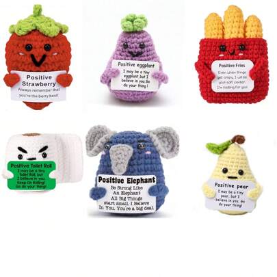 1 pieza de ornamentos de berenjena hecha a mano al crochet, papas fritas, rollo de fresa, pera amarilla pequeña y elefante. Las palabras de energía positiva y aliento también se pueden usar como pequeños obsequios para amigos y familiares, lo cual es muy apropiado para la sala de estar y el escritorio de estudio en el hogar, y también es un regalo decorativo para cumpleaños.