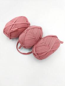 3卷 x 100克 高品质涤纶钩编/编织线，总长度33米，适用于各种DIY项目，例如T恤、拖鞋、篮子、钩编手工工艺品（例如钩编拖鞋、手提包、手提包编织线）、靠垫、玩偶、工艺品等等。 - 彩色 - 查看 19