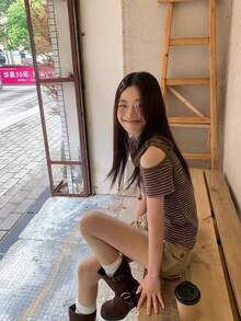 女式夏季撞色条纹不对称肩短袖T恤 - 紫色 - 查看 6