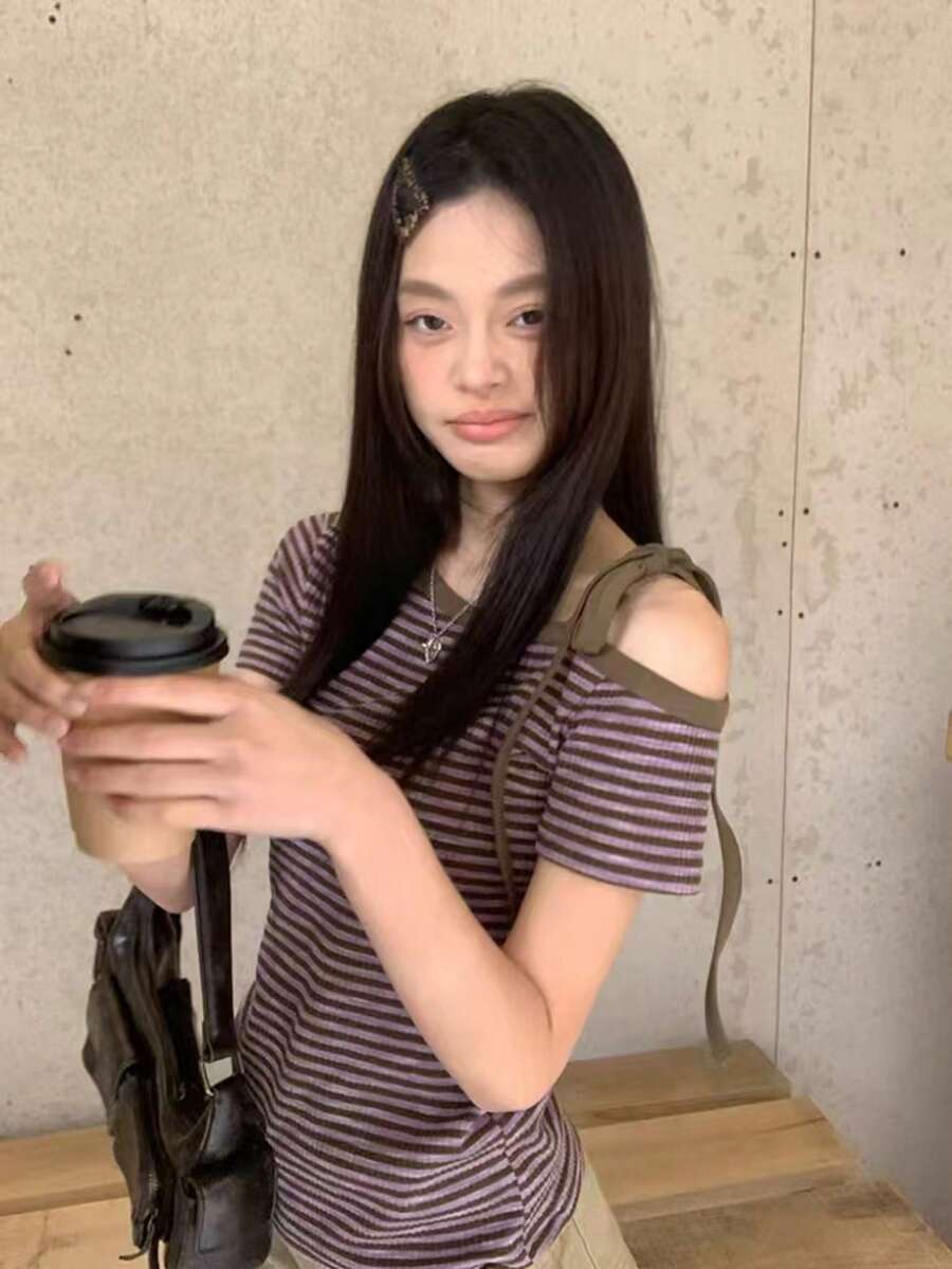 女式夏季撞色条纹不对称肩短袖T恤 - 紫色 - 查看 1