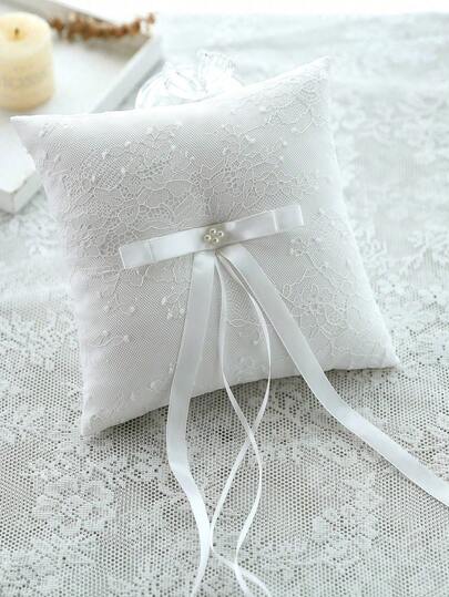 1 件象牙方形结婚戒指枕，新娘配饰必备品，蕾丝蝴蝶结和珍珠装饰戒指托，西式婚礼用品，四季皆宜