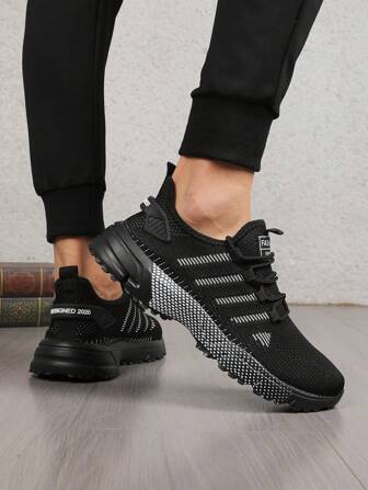 男士运动鞋2025，透气网眼休闲跑鞋，减震和反弹跑鞋