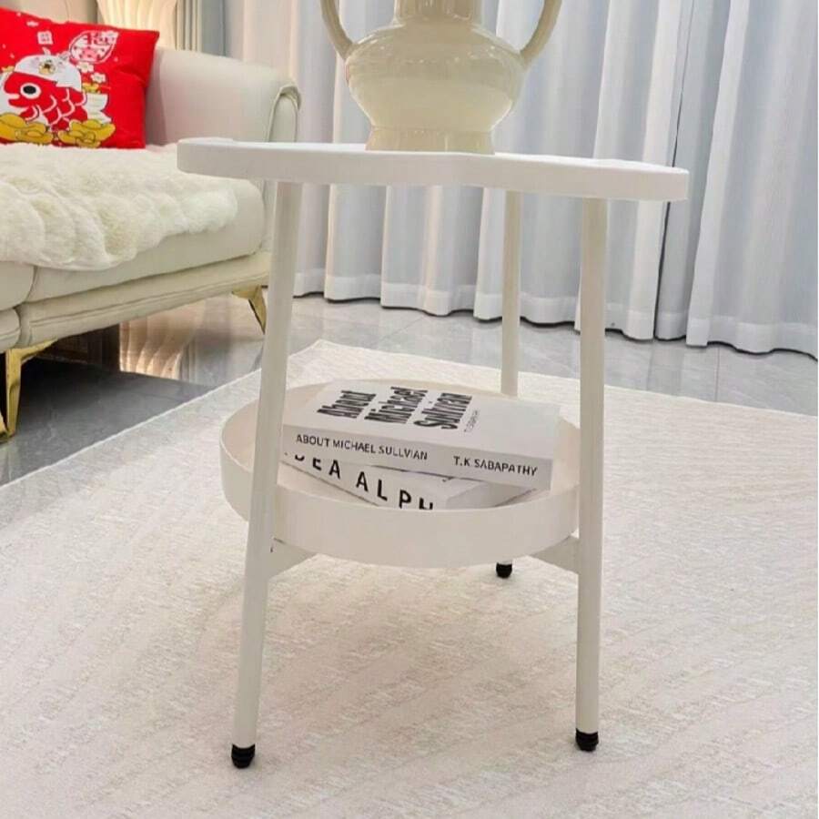 طاولة صغيرة بطابقين أبيض، طاولة جانبية، طاولة صالة, أنيقة وجذابة باللون الأبيض, مناسبة للاستخدام داخل المنزل وخارجه في غرف المعيشة والطعام والنوم والصالات