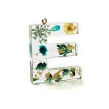 1pc Resin Dried Flower Letter Pendant, Floral Leaf & Golden Sequin Design, For DIY Keychains, Bag Charms, Etc.