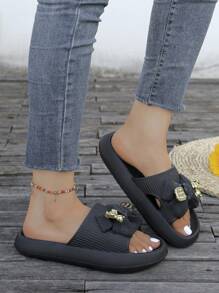 1 par de chanclas casuales para mujer con diseño de oso de dibujos animados y lazo, de unicolor, básicas y elegantes, adecuadas para la playa, las vacaciones y como regalo para el Día de la Madre