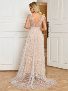 Vestido de noiva romântico com decote em V, sem mangas, bordado em renda, comprimento até o chão