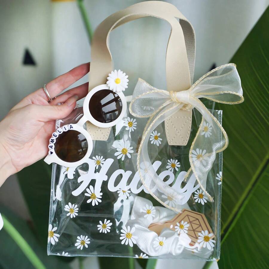 1 pièce, Sac cadeau PVC personnalisé, Faveurs de fête personnalisées, Sac cadeau/faveur de demoiselle d'honneur personnalisé, Sac fourre-tout de mariage, Sac à main transparent, Sac à main de demoiselle d'honneur, Cadeau de enterrement de vie de jeune fille, Cadeau de voyage pour femme, Sac cadeau transparent pour la Fête des Enseignants/Infirmières/Femmes/Action de Grâce/Fête des Mères/Nouvel An, Convient pour les cadeaux d'ambiance de campagne/château/plage/domaine, Cadeau pour amis/mariée/demoiselle d'honneur/fête, Cadeaux pour rassemblements intérieurs et extérieurs