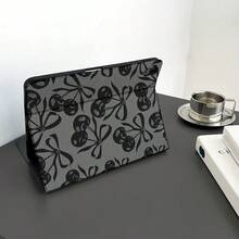 1 款灰色平板电脑保护套，樱桃蝴蝶结图案，简约翻盖设计，时尚甜美，酷炫风格。这款平板电脑保护套带有笔槽，兼容 iPad 10.9/10.2/Air 第五代/Pro 11/第十代/9.7/Air 2/iPad（第七代）/iPad（第八代）/iPad Air 4/5/iPad Pro 11/iPad 第十代 10.9 英寸（2022 款）智能保护套/iPad Air 13（M3 2025 款）/iPad Air 11（M3 2025 款）/iPad Air 11（M3 2025 款）/iPad 11（A16 2025 款）/Galaxy Tab S10+/S9/A9，具备自动休眠/唤醒功能。 - 彩色 - 查看 2