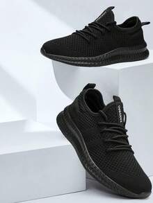 أحذية رياضية خفيفة الوزن للرجال للركض والانشطة الخارجية، أحذية لياقة وقت الفراغ مريحة ومانعة للانزلاق، أحذية سير بشبكة تنفس باللون الأسود