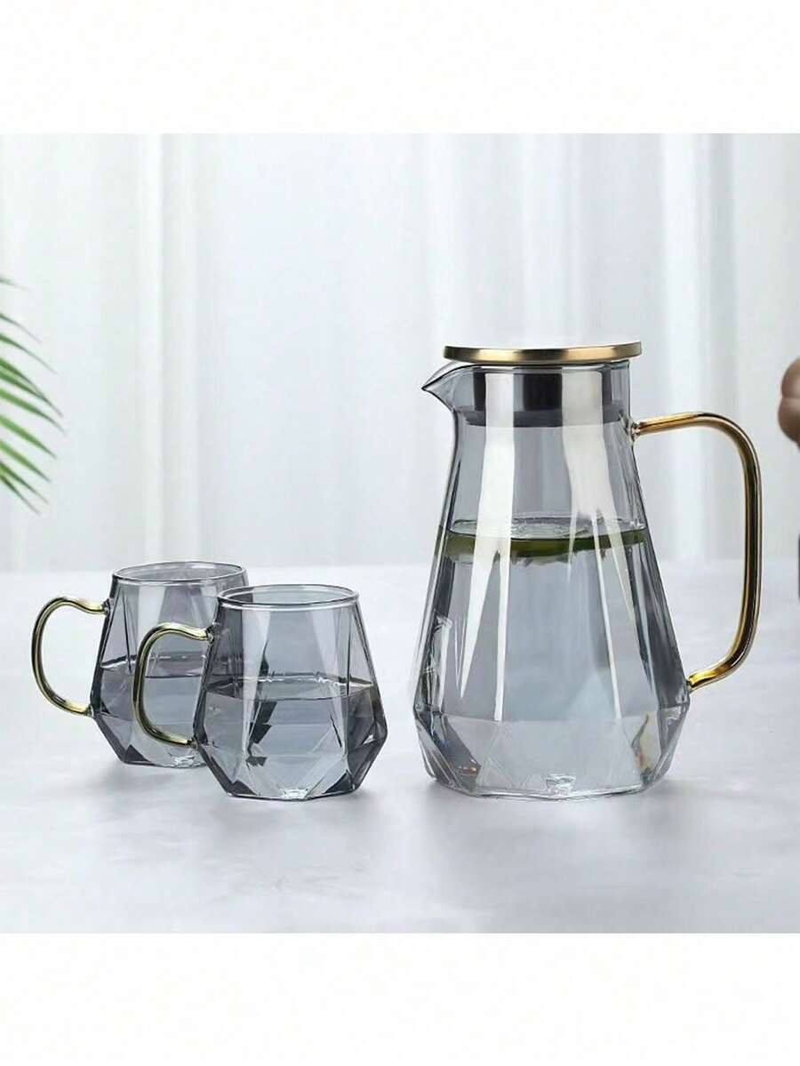 1pc Gradient Blue Glass Carafe, Creative Diamond Shape Juice Pitcher, Metal Lid Colored Glass Decanter, Suitable For Beer, Tea, Coffee