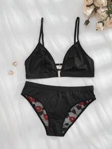 2pcs Women Front Closure Bra And Panty Set With Mesh Patchwork Heart & Lip Print - Black - View 11