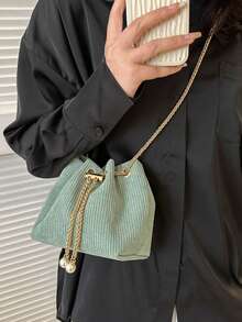 时尚纯色灯芯绒面料链条肩带水桶斜挎包，百搭简约设计