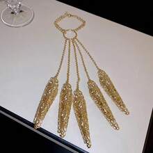 1pc Vintage Hollow Finger Chain, Gold Tassel Knuckle Hand Chain, Gothic Style Finger Chain, Luxury Creative Gothic Hand Decor, Niche Versatile Hand Accessory, Personalized Fashion, Exotic Style, Suitable For Performance Hand Decor And Daily Photo Shoot,Party Costume - Multicolor - View 9