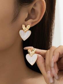 1 Pair Vintage Textured White Heart Stud Earrings For Women, Suitable For Weddings, Parties, And Daily Wear - White - View 1