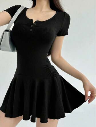 Damen kurzes figurbetontes Kleid mit elegantem taillenbetontem Design, schlank & schick