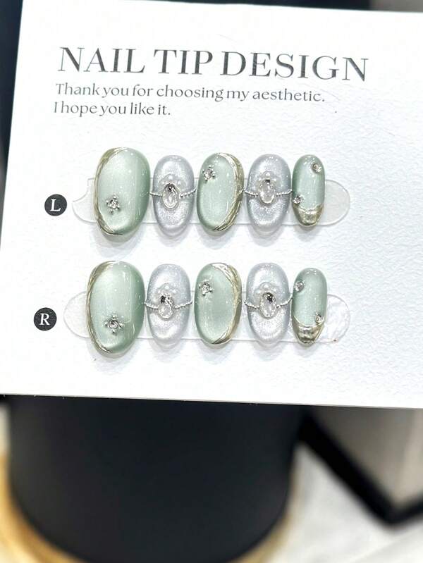 10Pcs Handmade Medium-Sized Oval Shaped Nail Plates, Exquisite Wearable Nail Plates Made By Hand, Glass Green Cat Eye Magic Mirror Powder Light Luxury Noble Palace Style, Finely Crafted High-End Nail Products Suitable For Ladies And Girls To Wear In Various Occasions