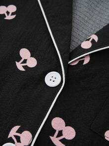Conjunto de pijama informal de 3 piezas con estampado de cerezas para mujeres, compuesto por top de manga corta, pantalones cortos y pantalones, apto para uso en casa y exteriores, apto para primavera/verano - Negro - Ver 4