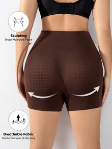 女士中腰中长款轻薄塑形短裤，适合叠穿