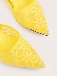 2025 New Design Women High Heel Shoes, Unique Pattern Embroidery Comfortable Fashion