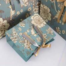 1个优质纸质礼品袋 - 多用途购物袋、派对礼品袋和优雅手提袋，适用于母亲节、婚礼、情人节、开斋节、毕业庆典、礼品袋、购物袋、户外用品、购物、婚礼、情人节、圣诞节包装和整理。 - 藍色花鳥 - 查看 2