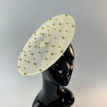 1 pieza Accesorios Y2k Fascinators Sombreros Mujer Tocado de Cabello Dorado 20s 50s Sombrero de Perlas Falsas Sombrero Pillbox del Kentucky Derby Diadema para Mujer Accesorios de Sombrero para Fiesta de Té Sombrero Mini Sombrero Pequeño, Artículos Escolares