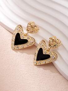 1 paire de boucles d'oreilles style vintage avec pendentif en forme de cœur et faux diamants verts, convient pour le banquet et les tenues de mariage