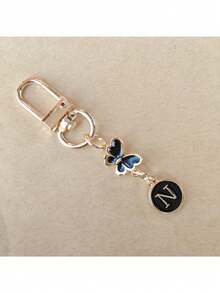 A-Z Letter Heart Shaped Keychain, Alloy Fashion Charm Keyring With Carabiner, Personalized Initial Keychain Suitable For Backpack, Wallet, Earphone Case, Ideal Gift For Friends, Family And Couples