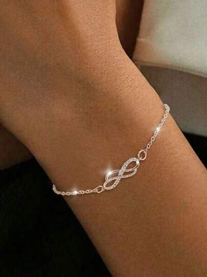 1st 925 Sterling Silver Mobius Loop Armband, Infinity Love Cubic Zirconia Inlay, Fashion Dam Armband, Silver Färg, Lämplig för dagligt bruk, Present för henne